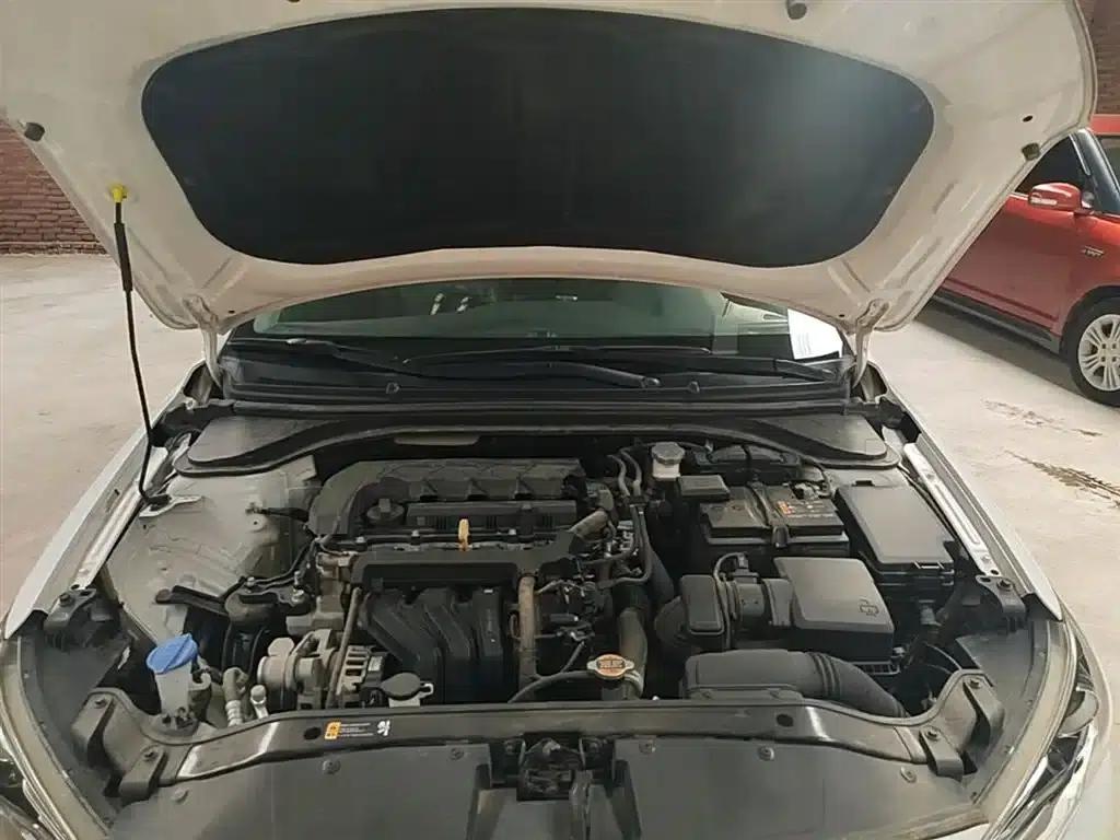 Hyundai Elantra 2019 1.5L CVT Smart Elite Edition — миниатюра 20