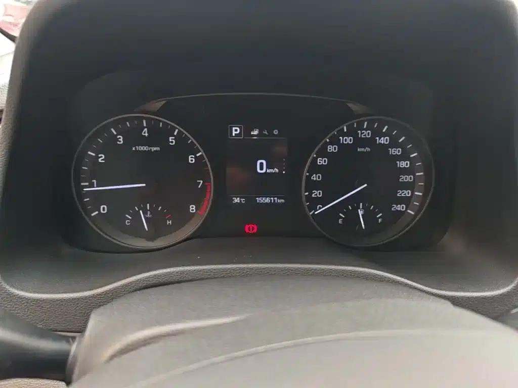 Hyundai Elantra 2016 1.6L Automatic Smart Elite Edition — миниатюра 12