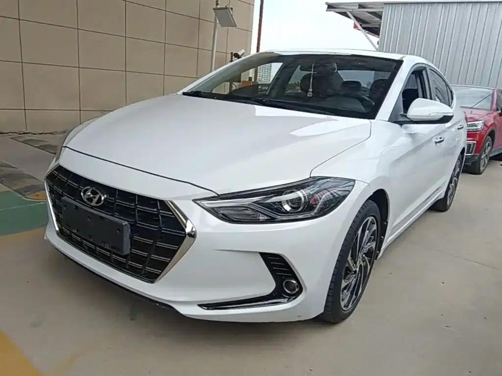 Hyundai Elantra 2019 1.5L CVT Smart Elite Edition — миниатюра 1