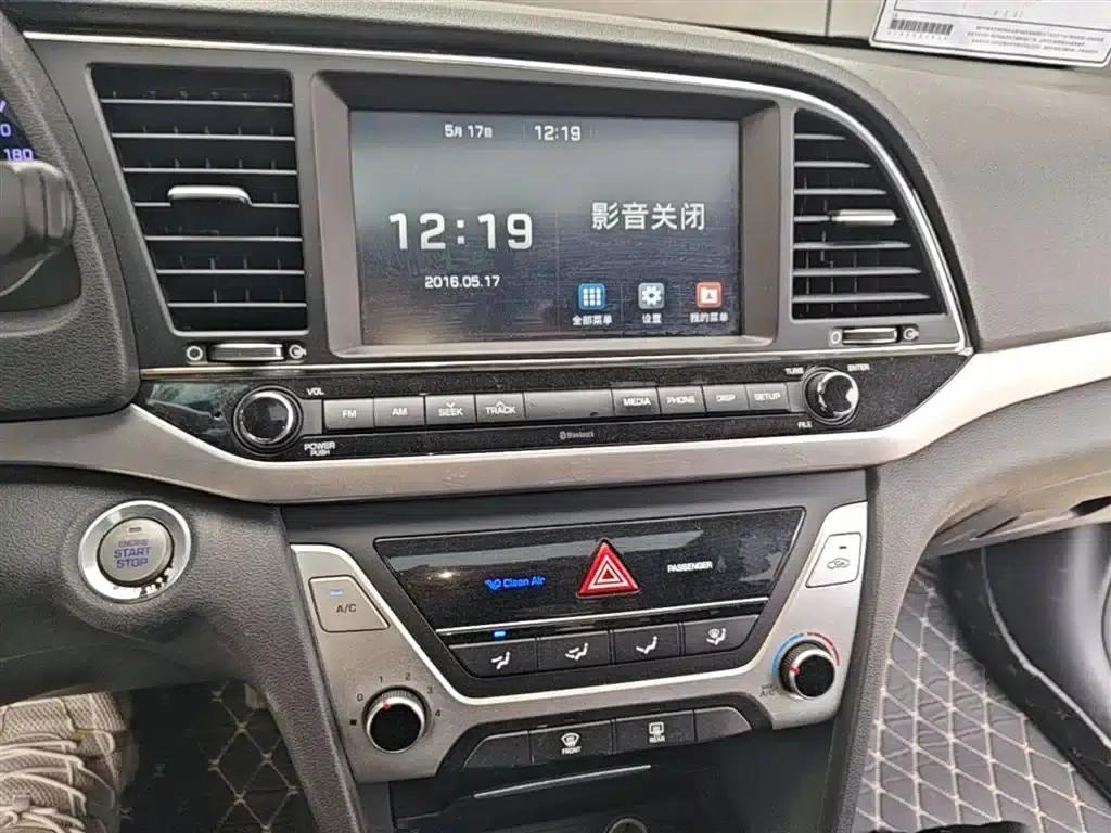 Hyundai Elantra 2016 1.6L Automatic Smart Elite Edition — миниатюра 13