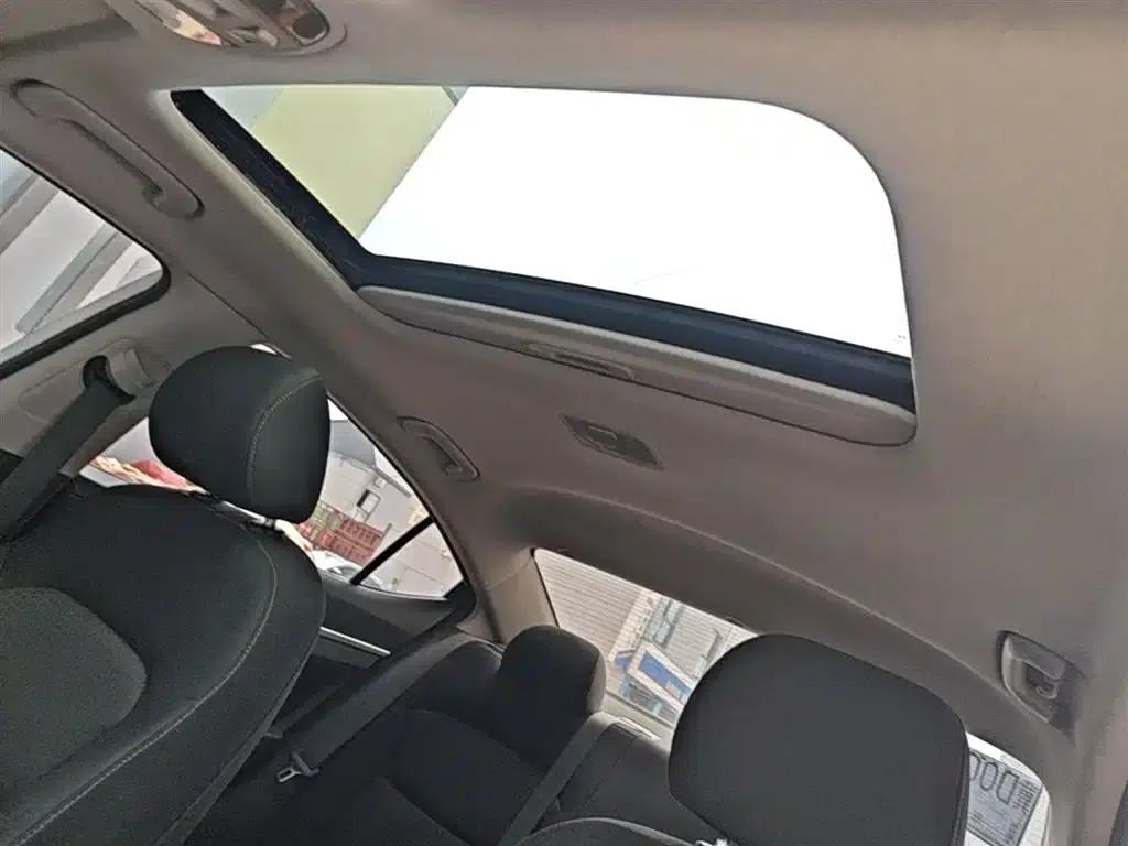 Hyundai Elantra 2016 1.6L Automatic Smart Elite Edition — миниатюра 18