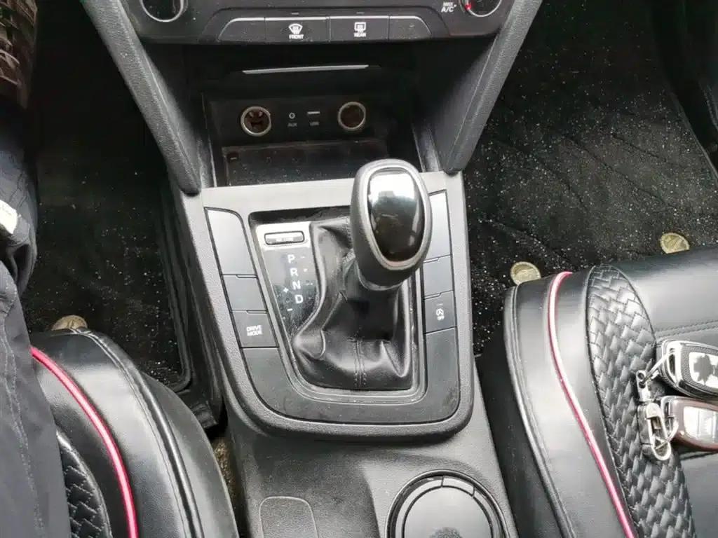 Hyundai Elantra 2018 1.4T Dual-Clutch Dynamic & Vitality Edition — миниатюра 14
