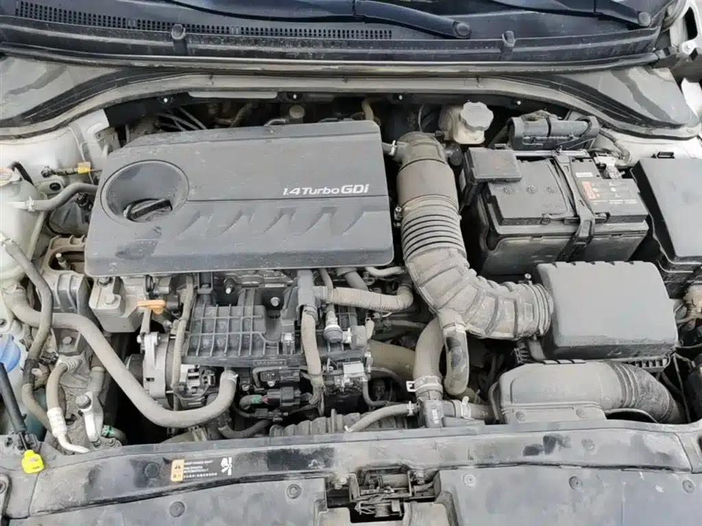 Hyundai Elantra 2018 1.4T Dual-Clutch Dynamic & Vitality Edition — миниатюра 20