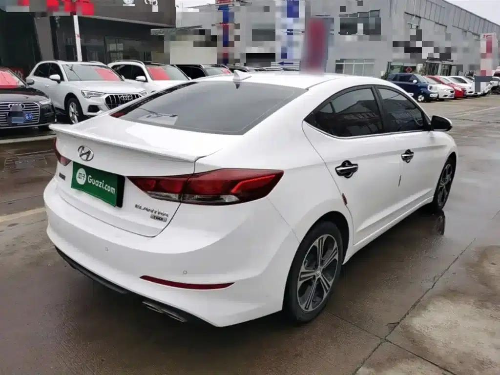 Hyundai Elantra 2018 1.4T Dual-Clutch Dynamic & Vitality Edition — миниатюра 7