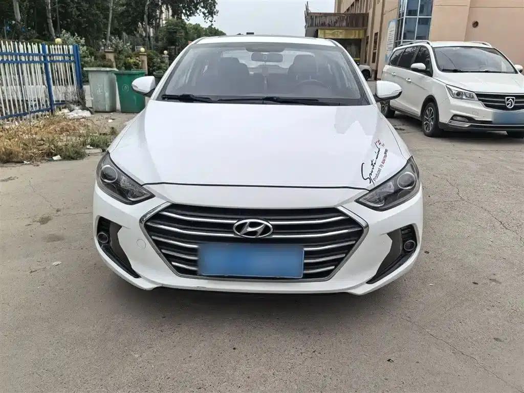 Hyundai Elantra 2016 1.6L Automatic Smart Elite Edition — миниатюра 25
