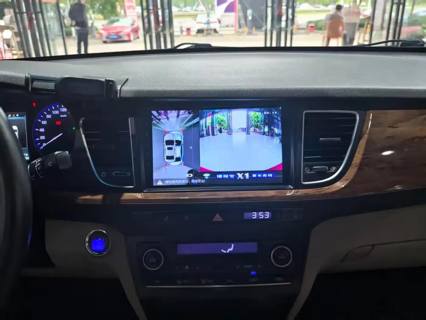 2014 Mistra 1.8L Automatic Premium DLX — миниатюра 11