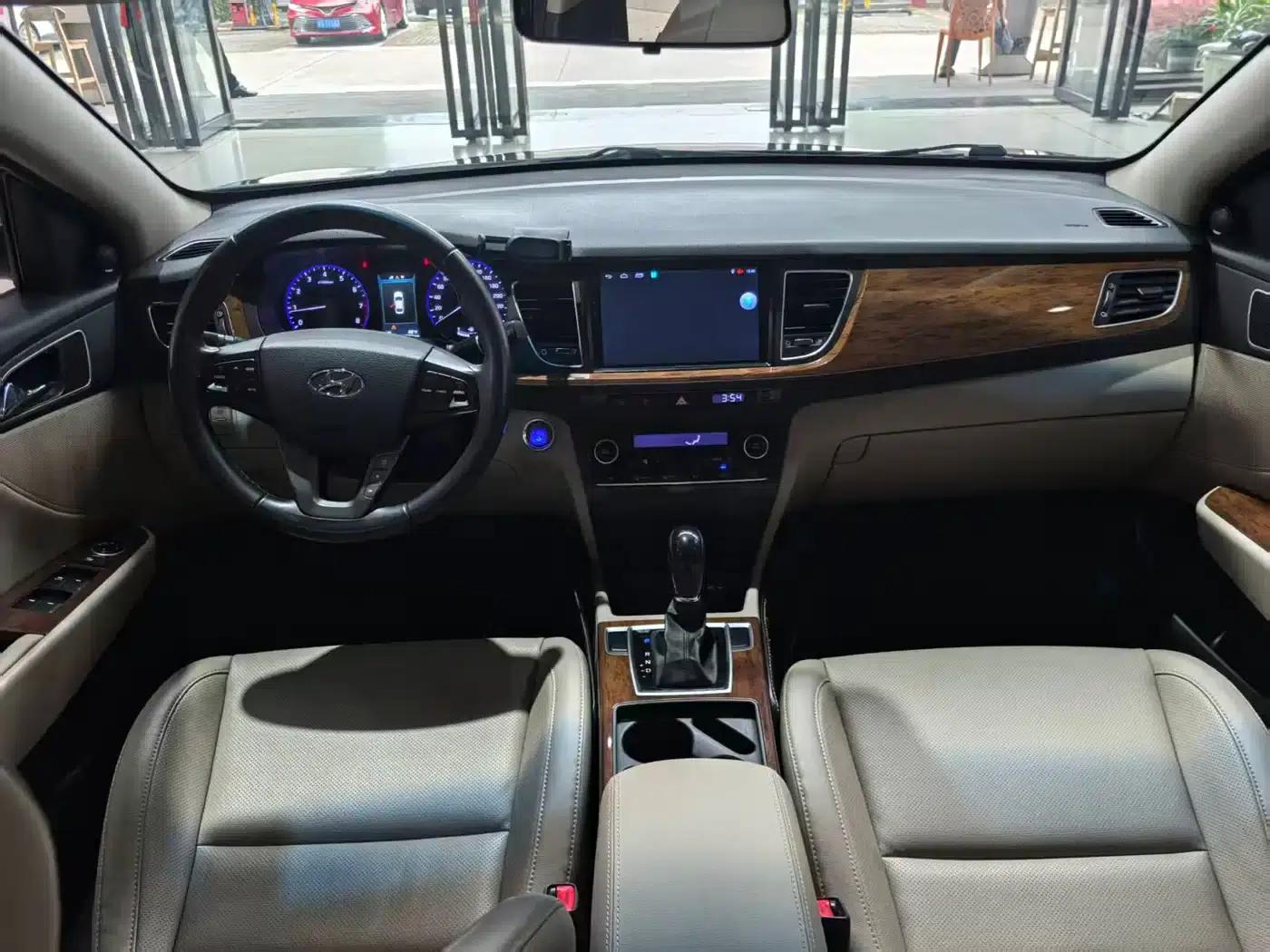 2014 Mistra 1.8L Automatic Premium DLX — миниатюра 14