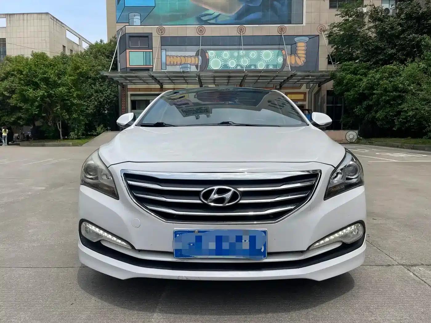 2014 Mistra 1.8L Automatic Intelligent GLS — миниатюра 2