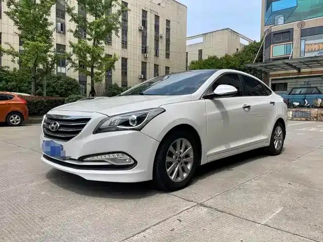2014 Mistra 1.8L Automatic Intelligent GLS