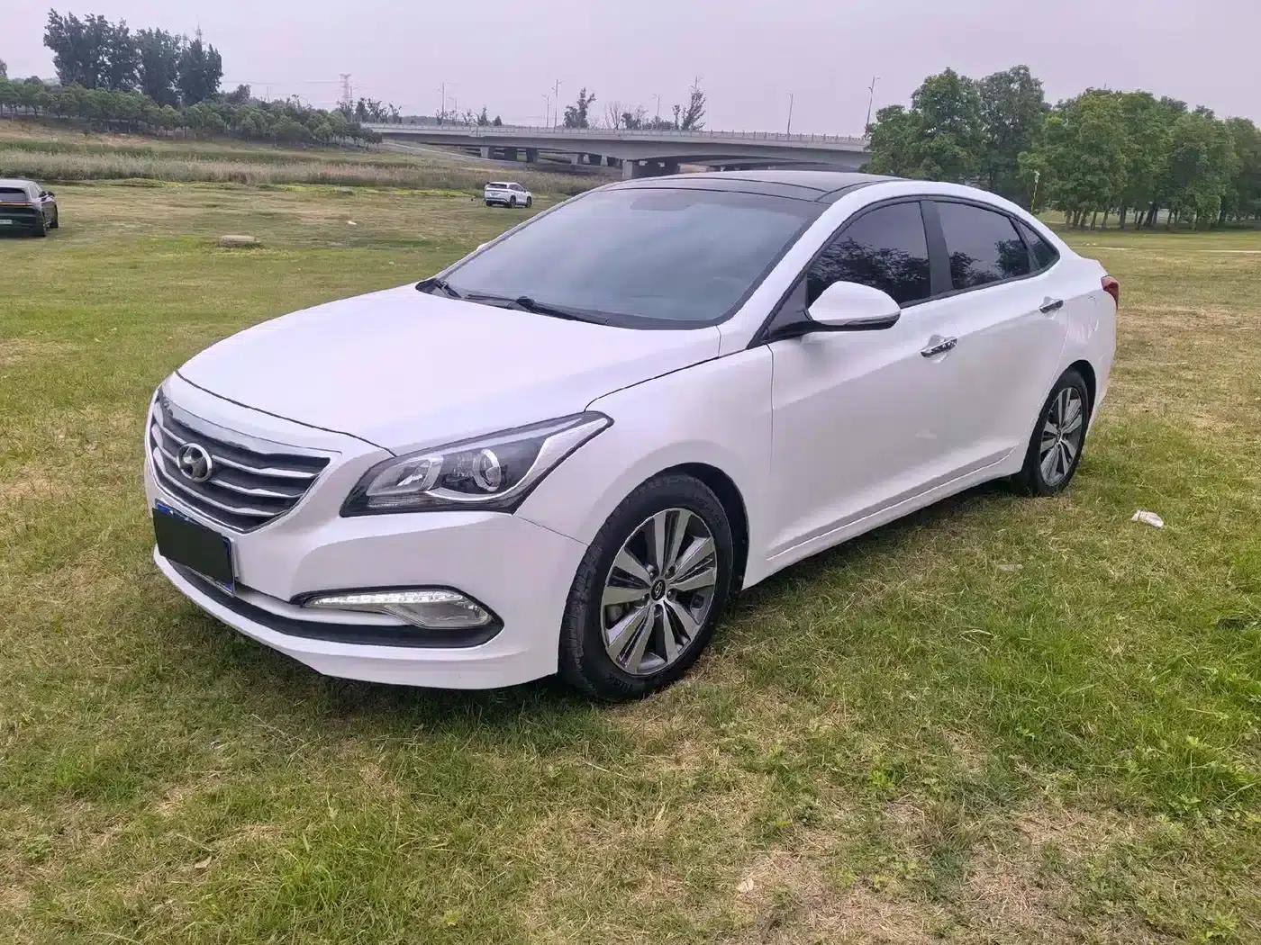 Hyundai Mistra 2016 1.8L Automatic Premium DLX — миниатюра 1