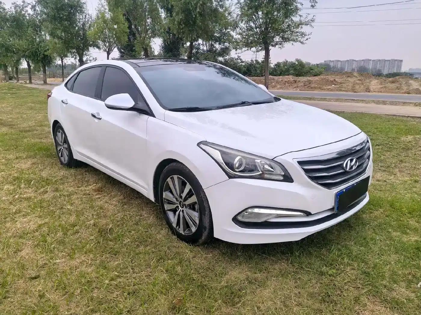 Hyundai Mistra 2016 1.8L Automatic Premium DLX — миниатюра 3