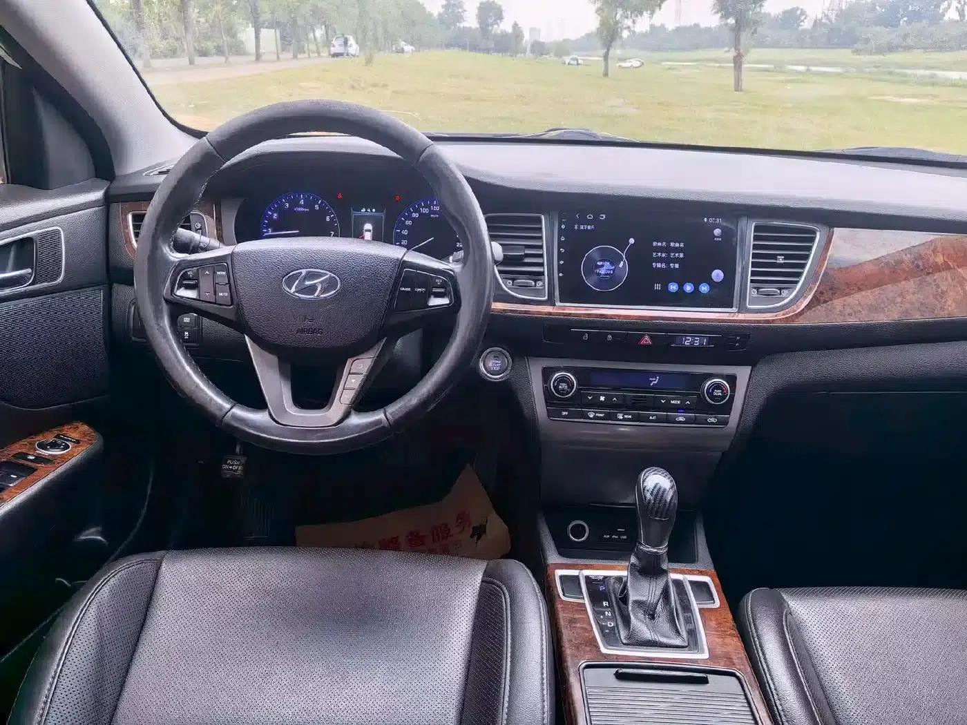 Hyundai Mistra 2016 1.8L Automatic Premium DLX — миниатюра 5