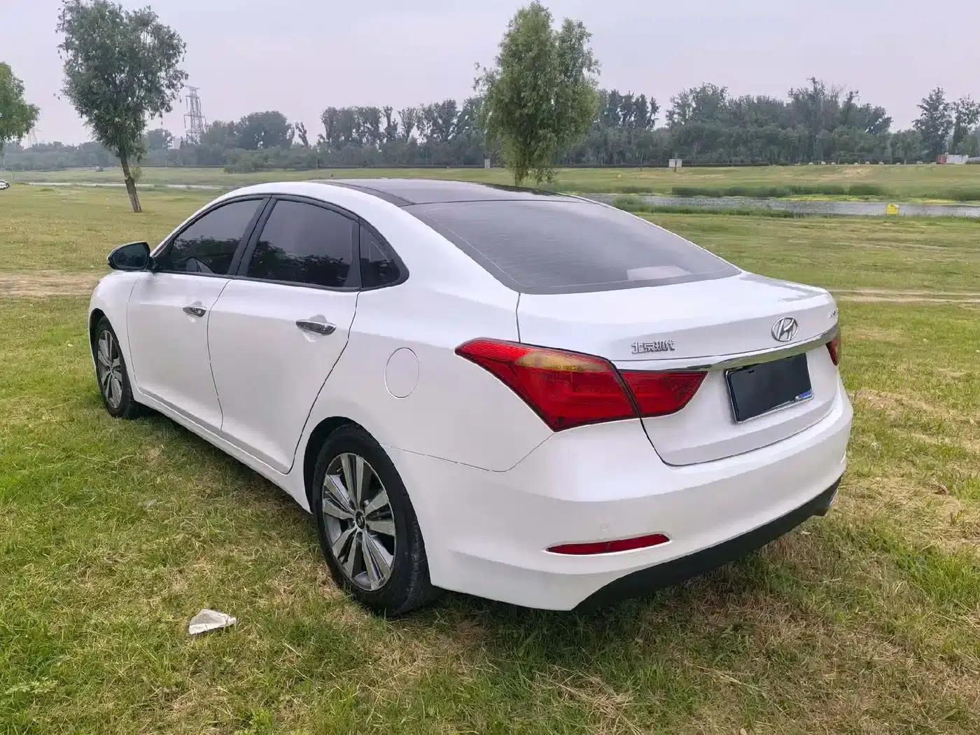 Hyundai Mistra 2016 1.8L Automatic Premium DLX — миниатюра 9
