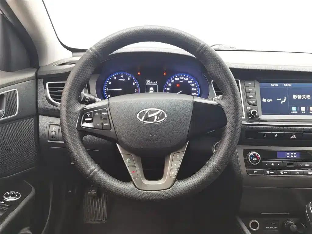 2016 Mistra 1.8L Automatic Intelligent GLS — миниатюра 11