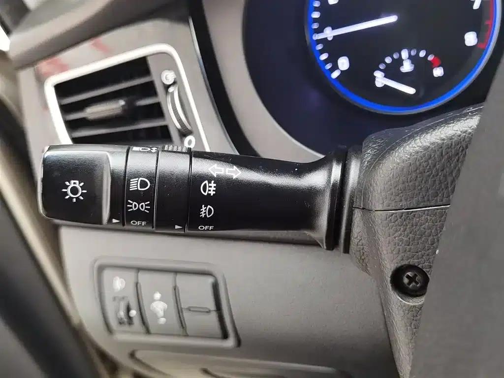 2016 Mistra 1.8L Automatic Intelligent GLS — миниатюра 21
