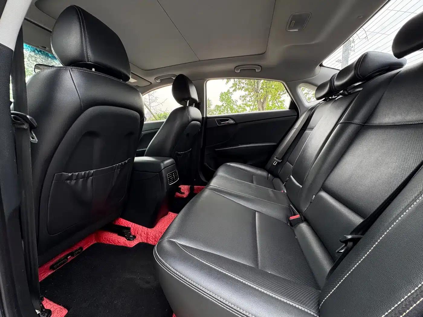 Hyundai Mistra 2016 1.6T Automatic Intelligent GLS — миниатюра 5