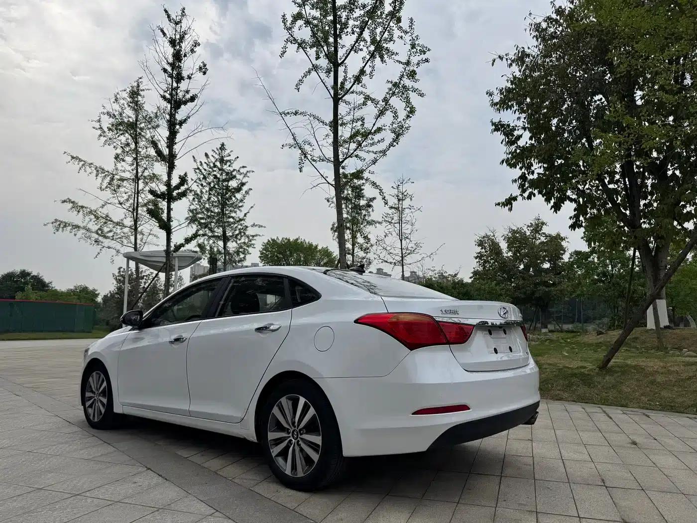 Hyundai Mistra 2016 1.6T Automatic Intelligent GLS — миниатюра 9