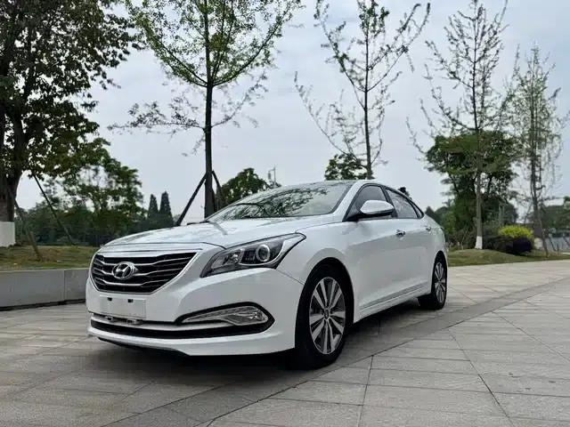 Hyundai Mistra 2016 1.6T Automatic Intelligent GLS