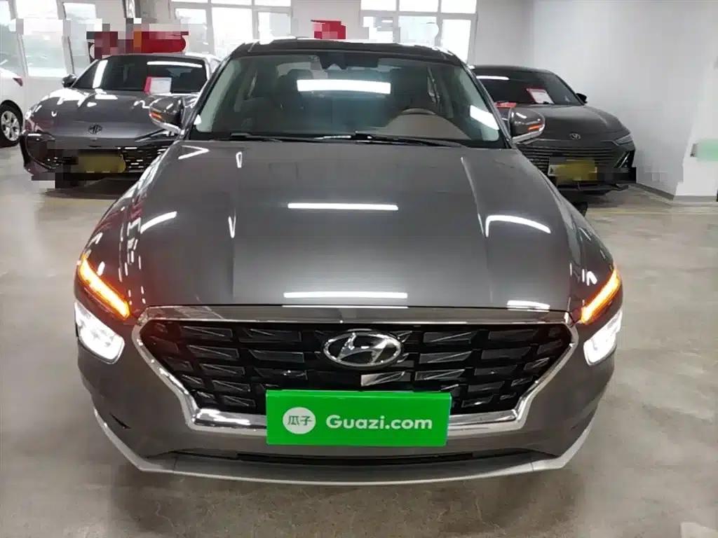 Hyundai Mistra 2021 1.8L CVT LUX Premium Edition — миниатюра 3