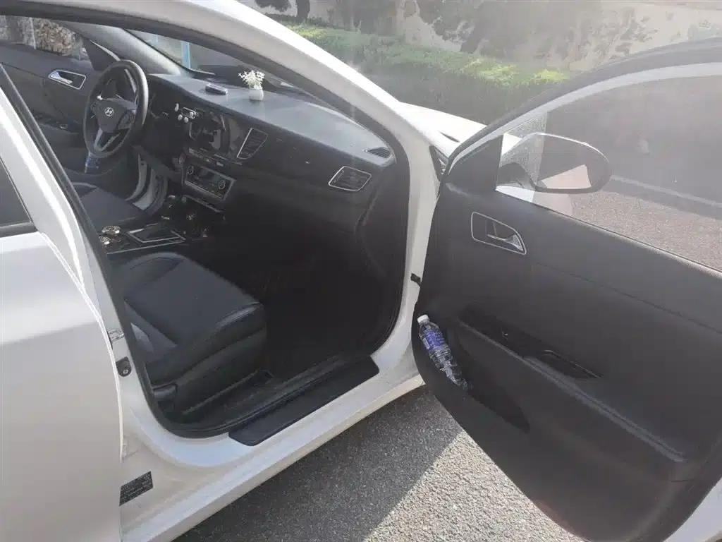 2014 Mistra 1.8L Automatic Intelligent GLS — миниатюра 20