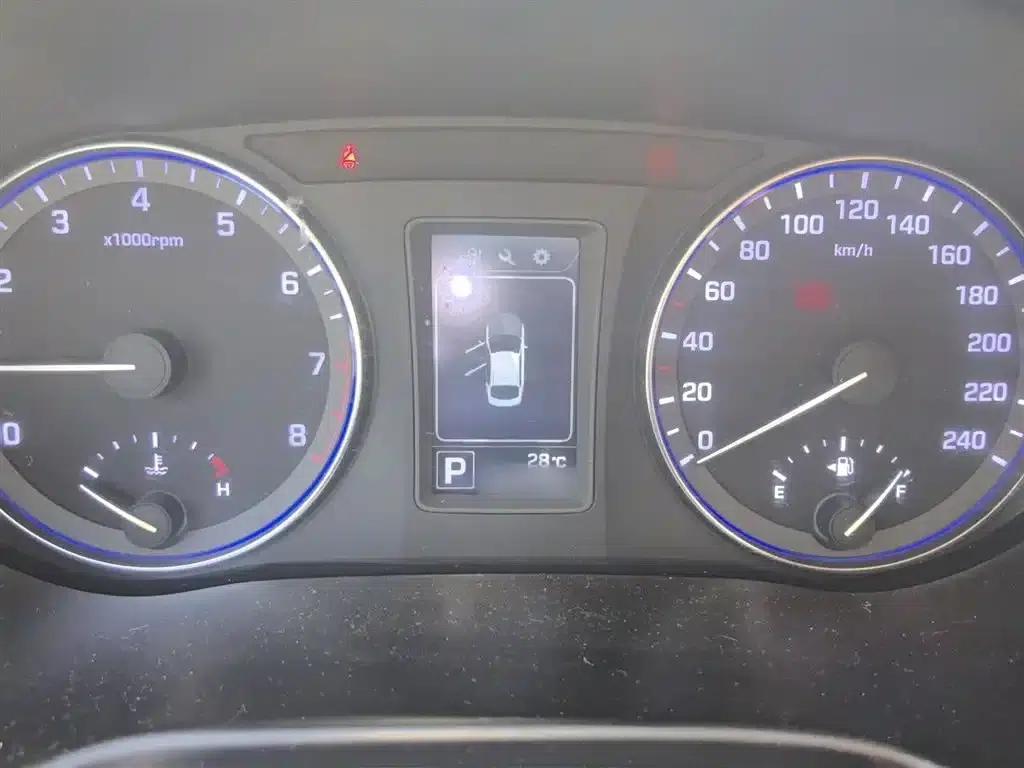 2014 Mistra 1.8L Automatic Intelligent GLS — миниатюра 4