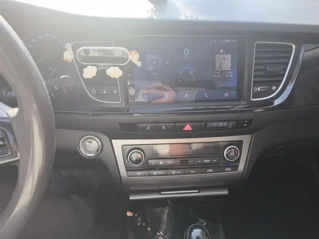 2014 Mistra 1.8L Automatic Intelligent GLS — миниатюра 6