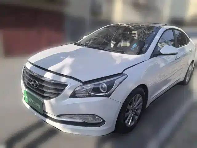 2014 Mistra 1.8L Automatic Intelligent GLS