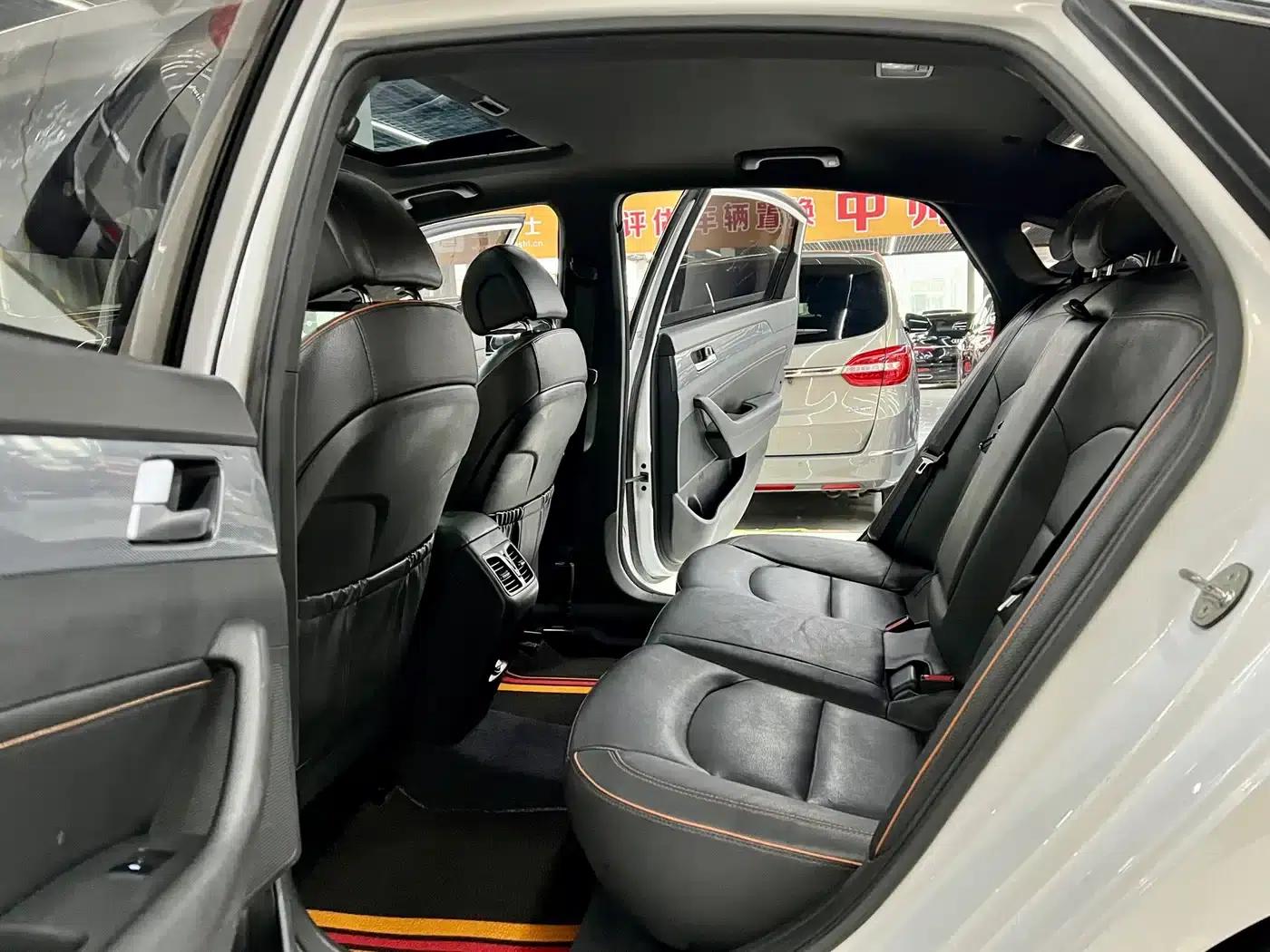 Sonata 2015 1.6T GLS Smart — миниатюра 13