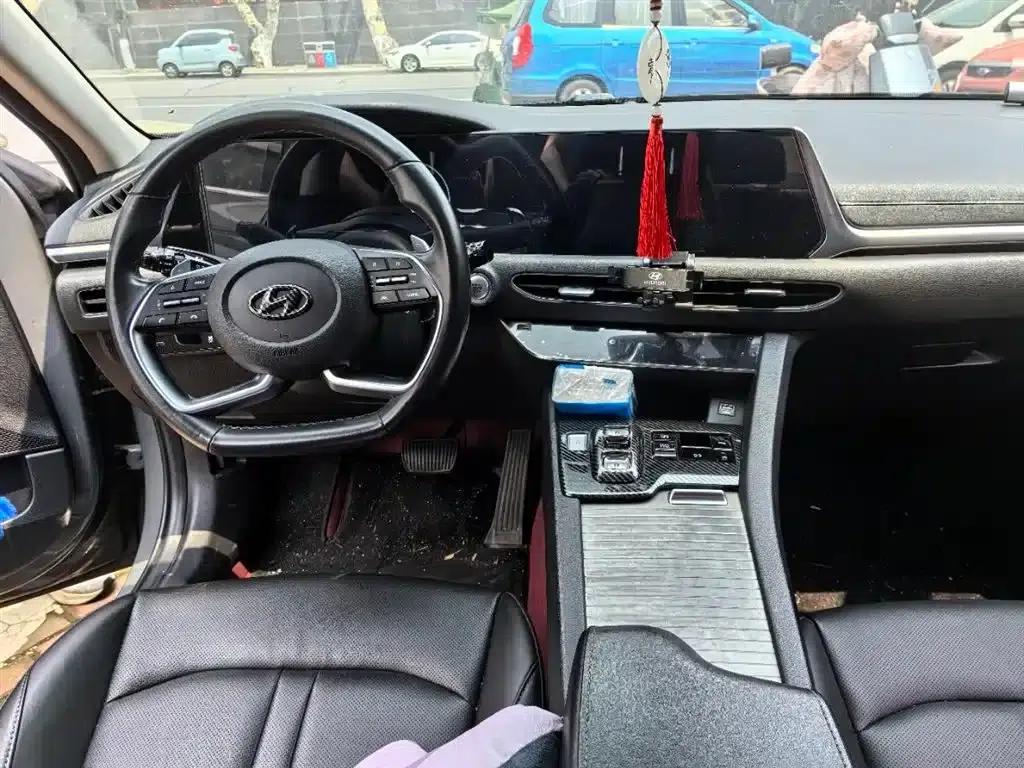 Sonata 2020 Facelift 270TGDi DCT GL Leading Edition — миниатюра 5
