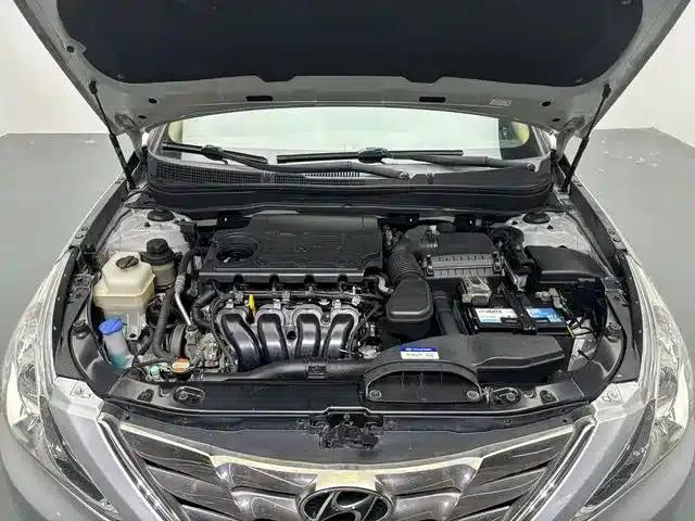 Sonata 2011 2.0L Automatic Fashion Edition — миниатюра 16