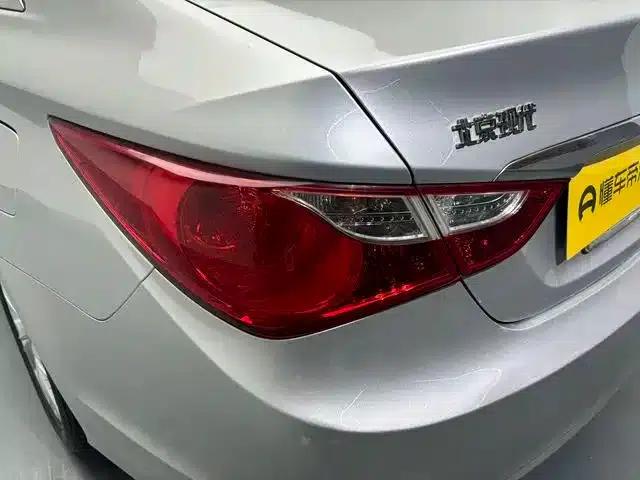 Sonata 2011 2.0L Automatic Fashion Edition — миниатюра 19