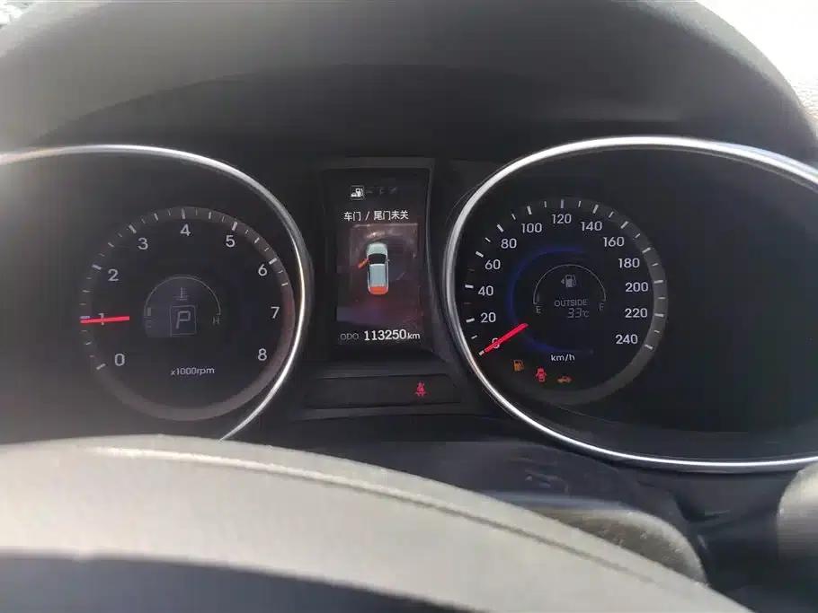 Santa Fe 2015 2.0T Automatic 4WD Intelligent 7-Seater — миниатюра 13