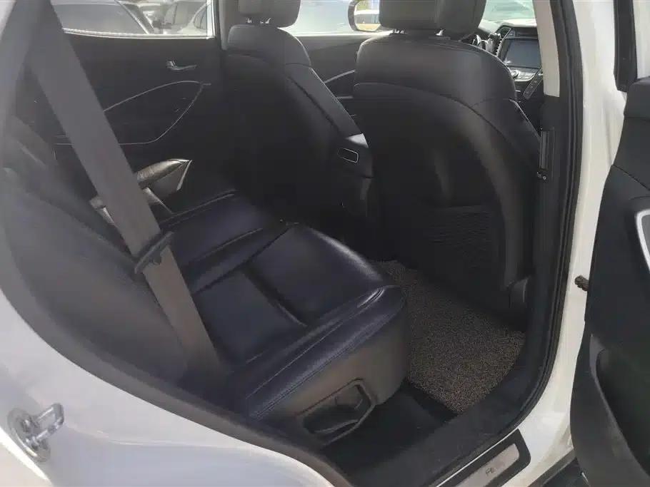 Santa Fe 2015 2.0T Automatic 4WD Intelligent 7-Seater — миниатюра 10