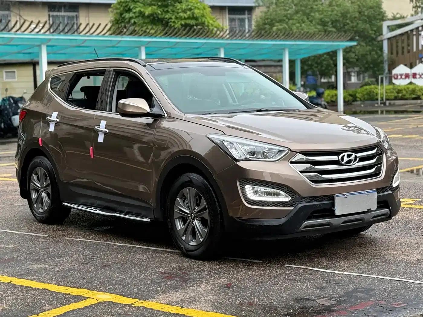 Santa Fe 2015 2.4L Automatic 2WD Smart 5-Seater — миниатюра 3