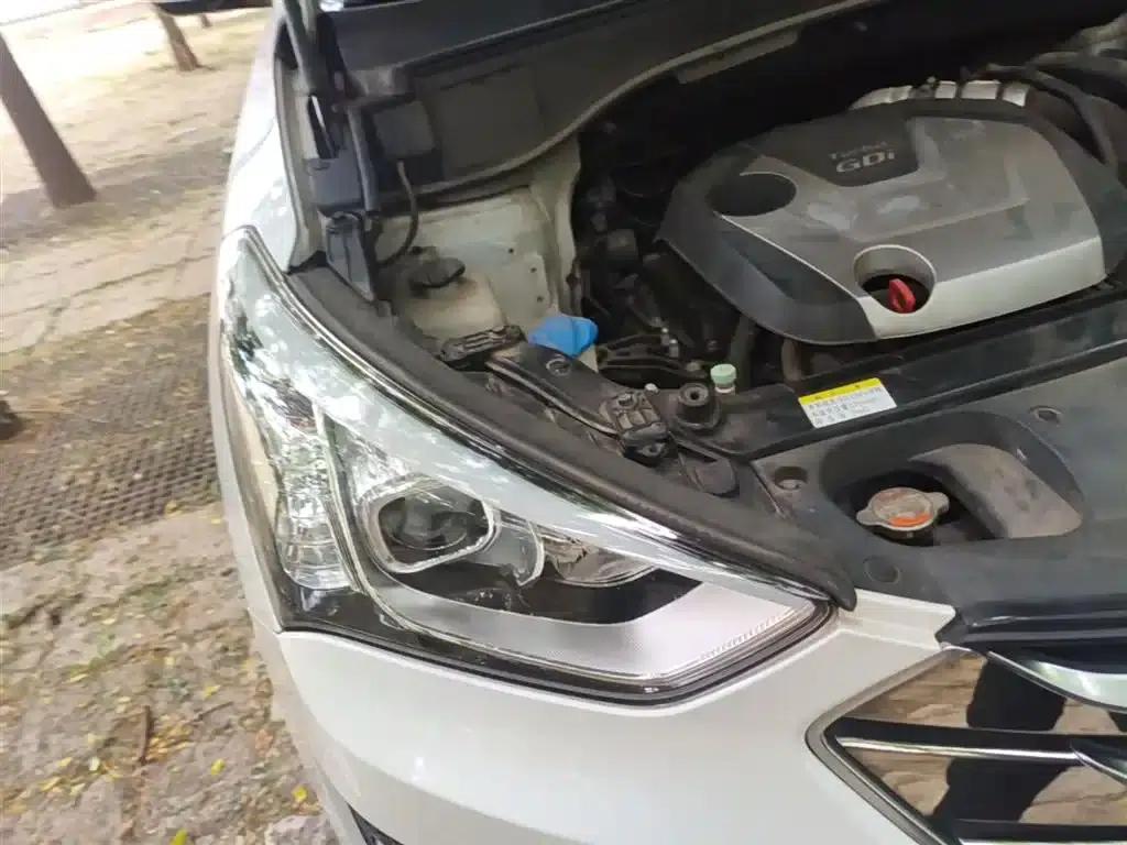 Santa Fe 2015 2.0T Automatic 2WD Smart 5-Seater — миниатюра 13
