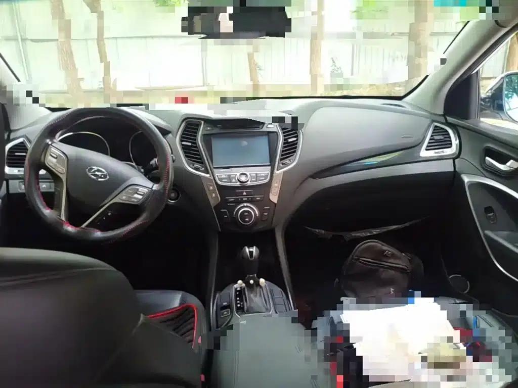Santa Fe 2015 2.0T Automatic 2WD Smart 5-Seater — миниатюра 16