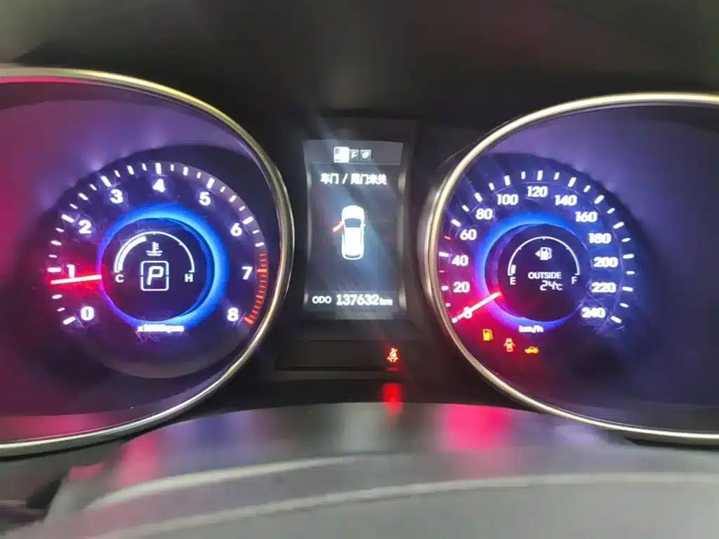 Santa Fe 2015 2.0T Automatic 2WD Smart 5-Seater — миниатюра 18