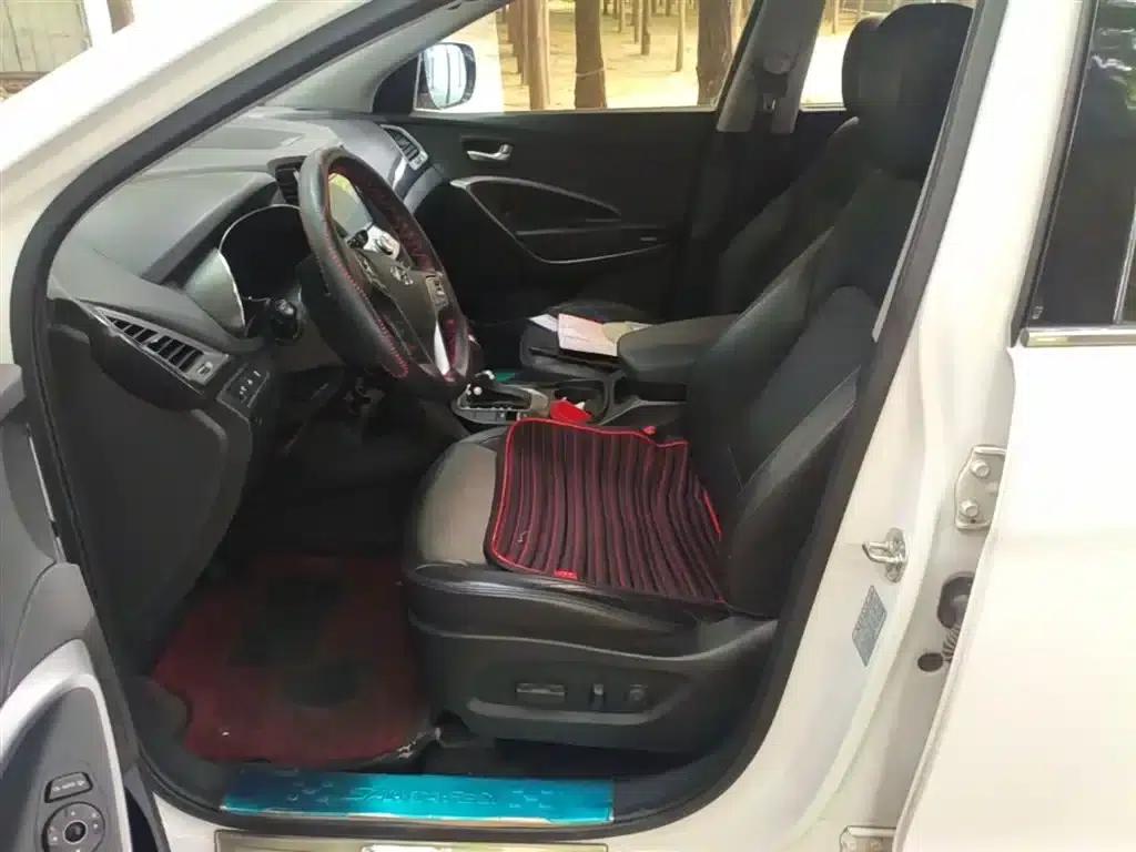 Santa Fe 2015 2.0T Automatic 2WD Smart 5-Seater — миниатюра 22