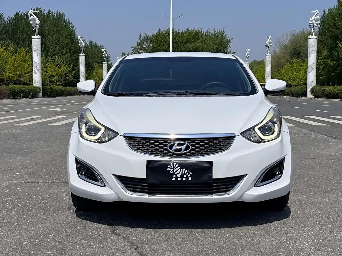 Hyundai Elantra 2016 1.6L Automatic Smart Edition — миниатюра 2