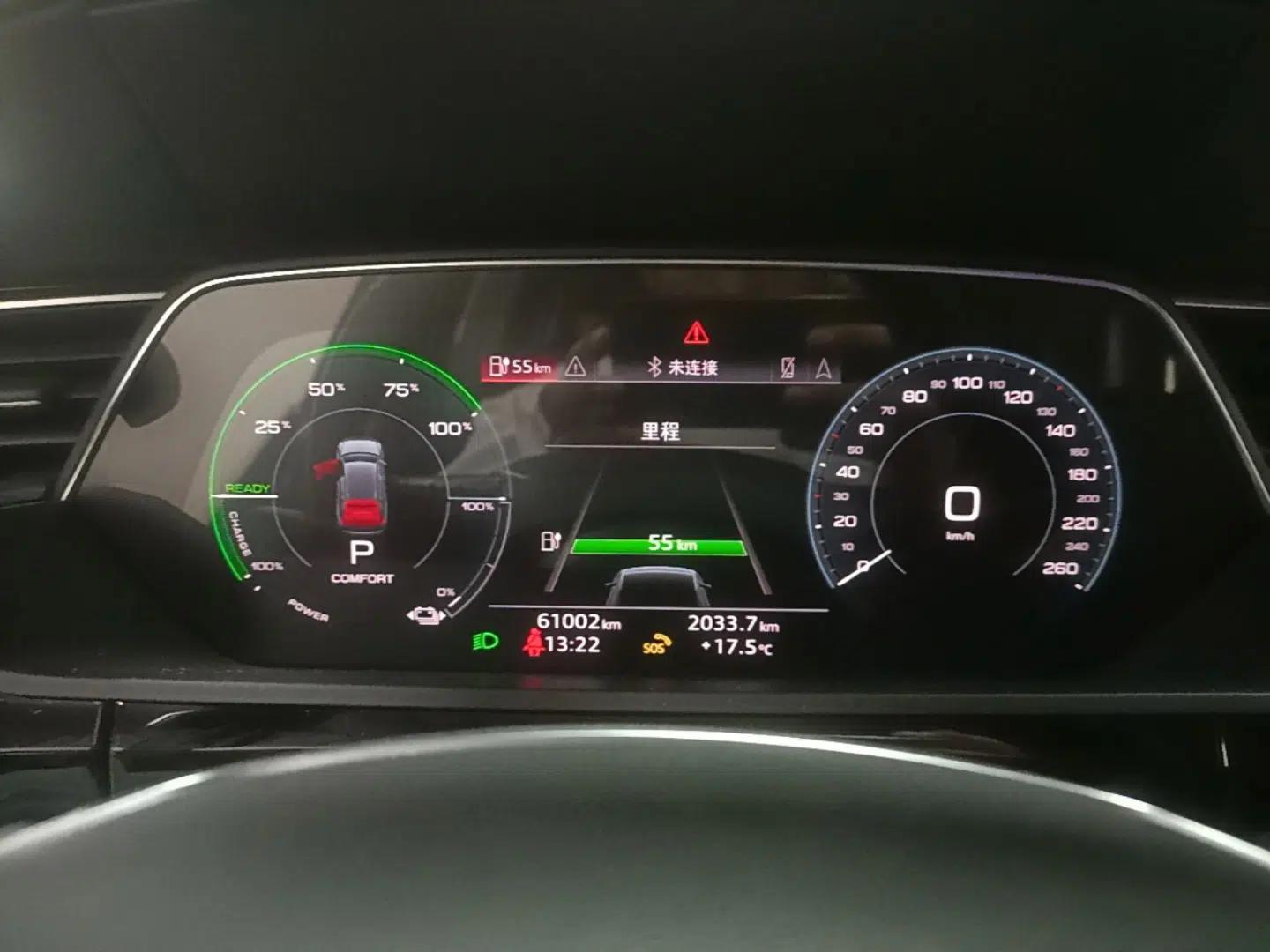 Audi e-tron 2021 50 quattro Prestige Edition — миниатюра 15