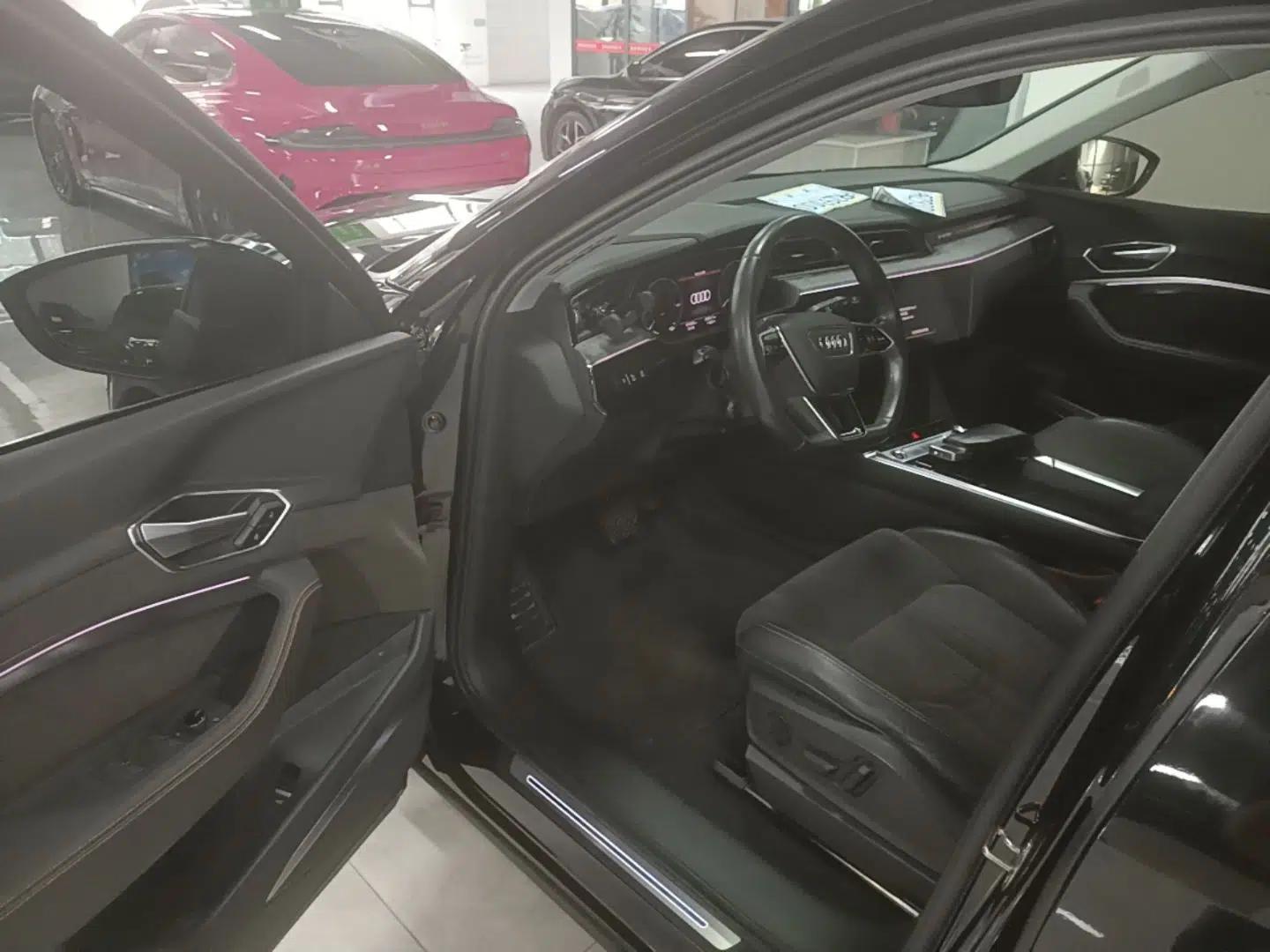 Audi e-tron 2021 50 quattro Prestige Edition — миниатюра 19