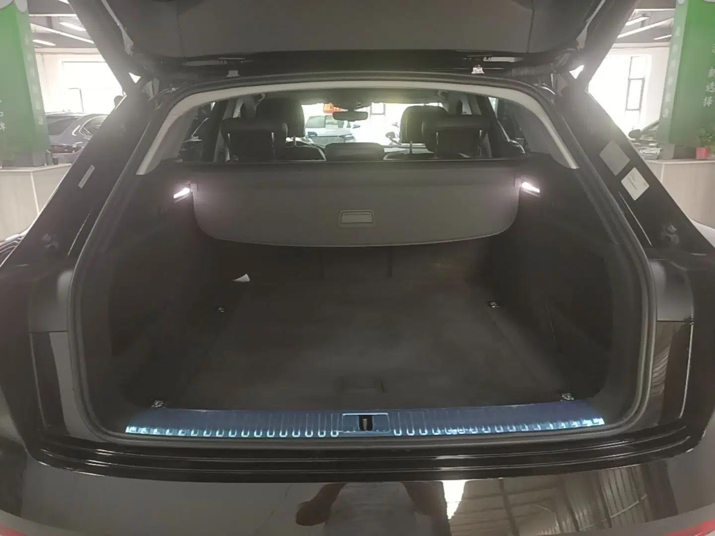 Audi e-tron 2021 50 quattro Prestige Edition — миниатюра 22