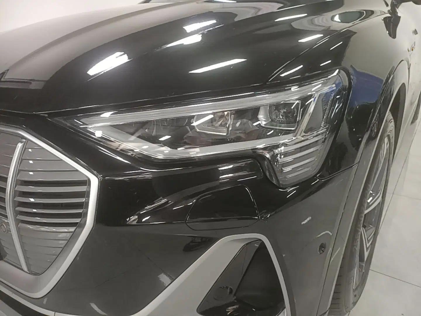 Audi e-tron 2021 50 quattro Prestige Edition — миниатюра 9