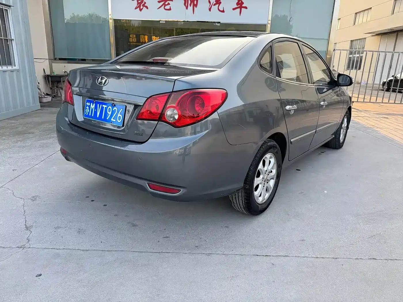 Hyundai Elantra 2010 1.6L AT GL — миниатюра 14