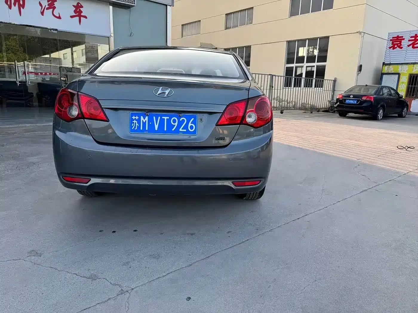 Hyundai Elantra 2010 1.6L AT GL — миниатюра 15