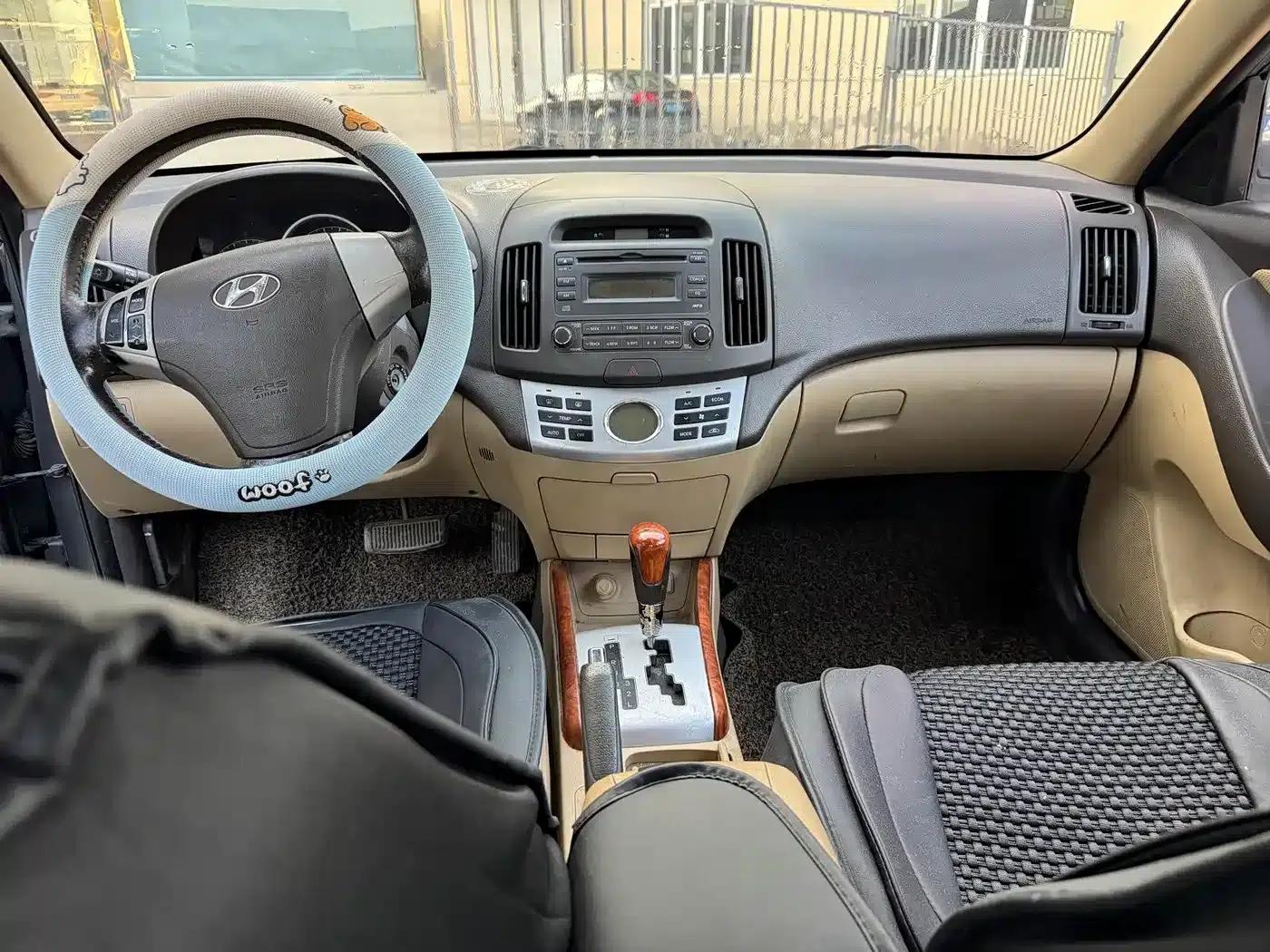 Hyundai Elantra 2010 1.6L AT GL — миниатюра 21