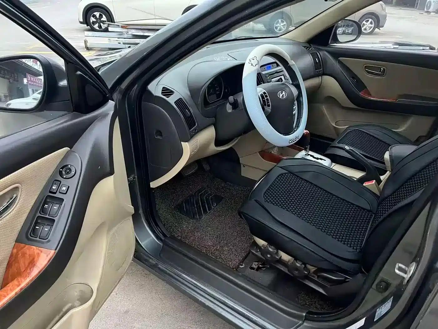 Hyundai Elantra 2010 1.6L AT GL — миниатюра 6