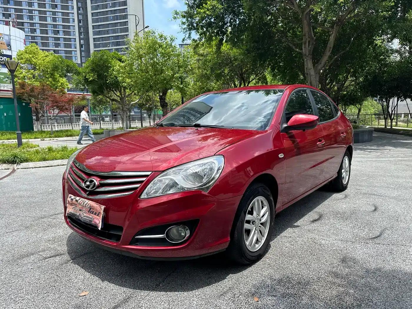 Hyundai Elantra 2011 1.6L Manual Comfort Edition — миниатюра 1