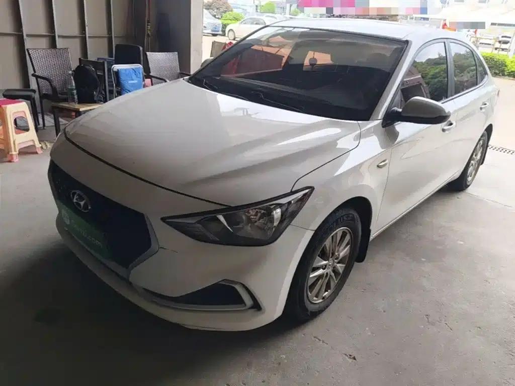 Hyundai Elantra 2020 1.6L Automatic GL Edition — миниатюра 1