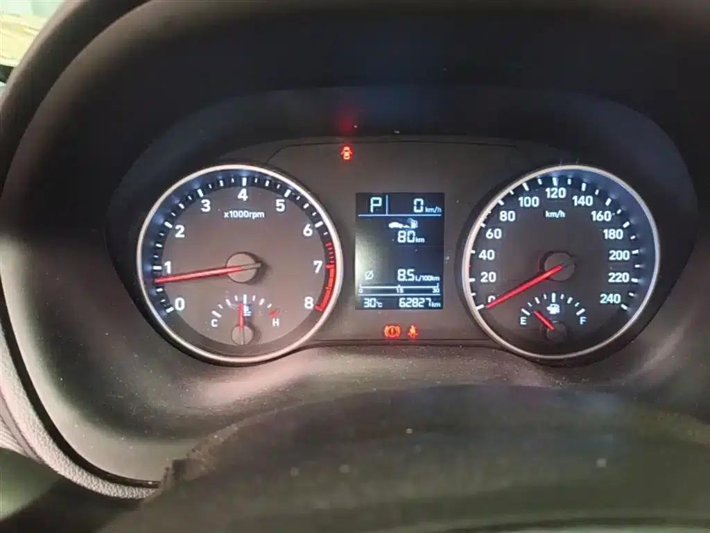 Hyundai Elantra 2020 1.6L Automatic GL Edition — миниатюра 12